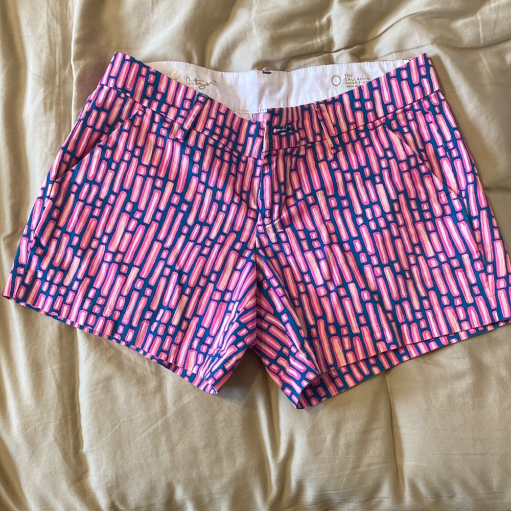 Lilly Pulitzer Callahan Shorts Size 0 with 5” Inseam Blue Pink EUC